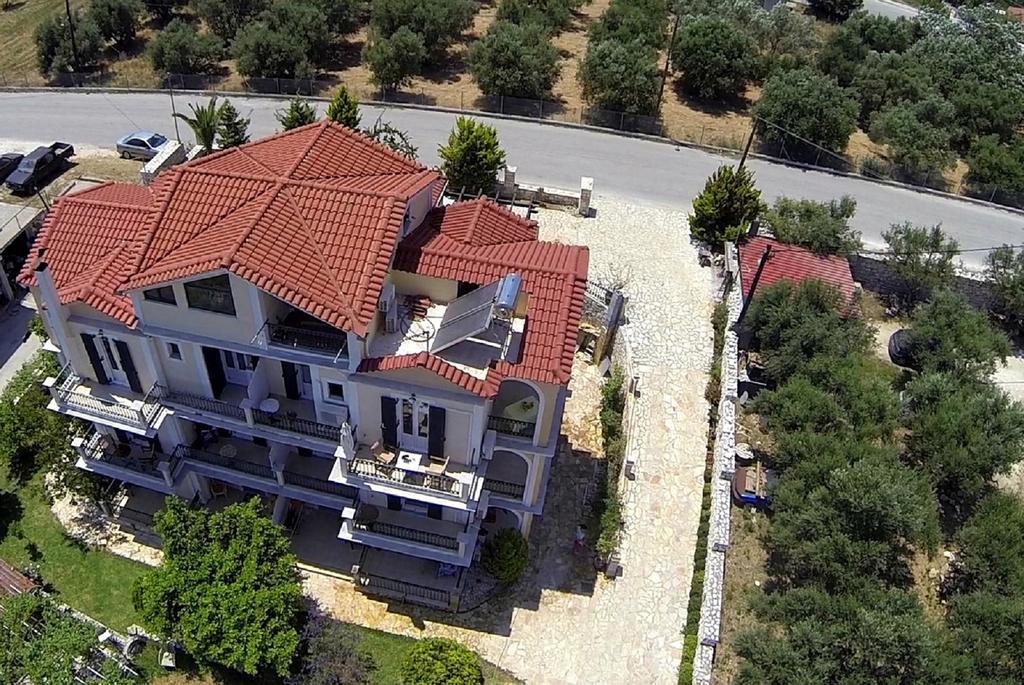 Apartamento Remenata Lixouri Exterior foto
