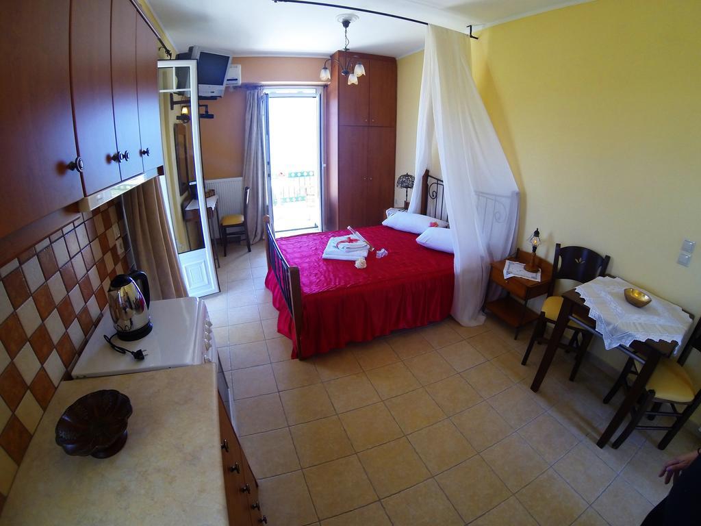 Apartamento Remenata Lixouri Exterior foto